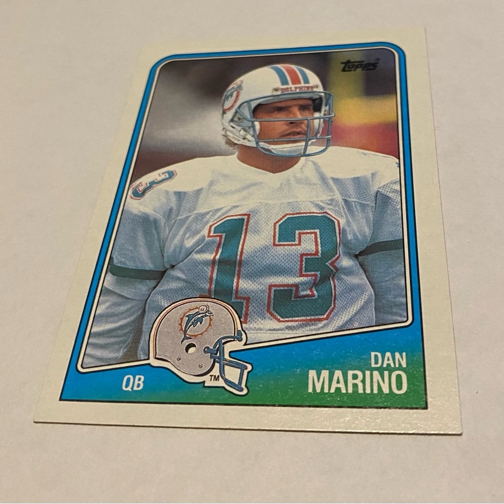 Dan Marino 1988 Topps Football Card #190 Vintage Collectible Miami Dolphins - Picture 3 of 3